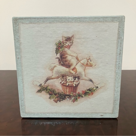 Other - Christmas Kitschy Kitty Cat Kitten Riding Horse Holly Berries Box 5.75in x 2.5in